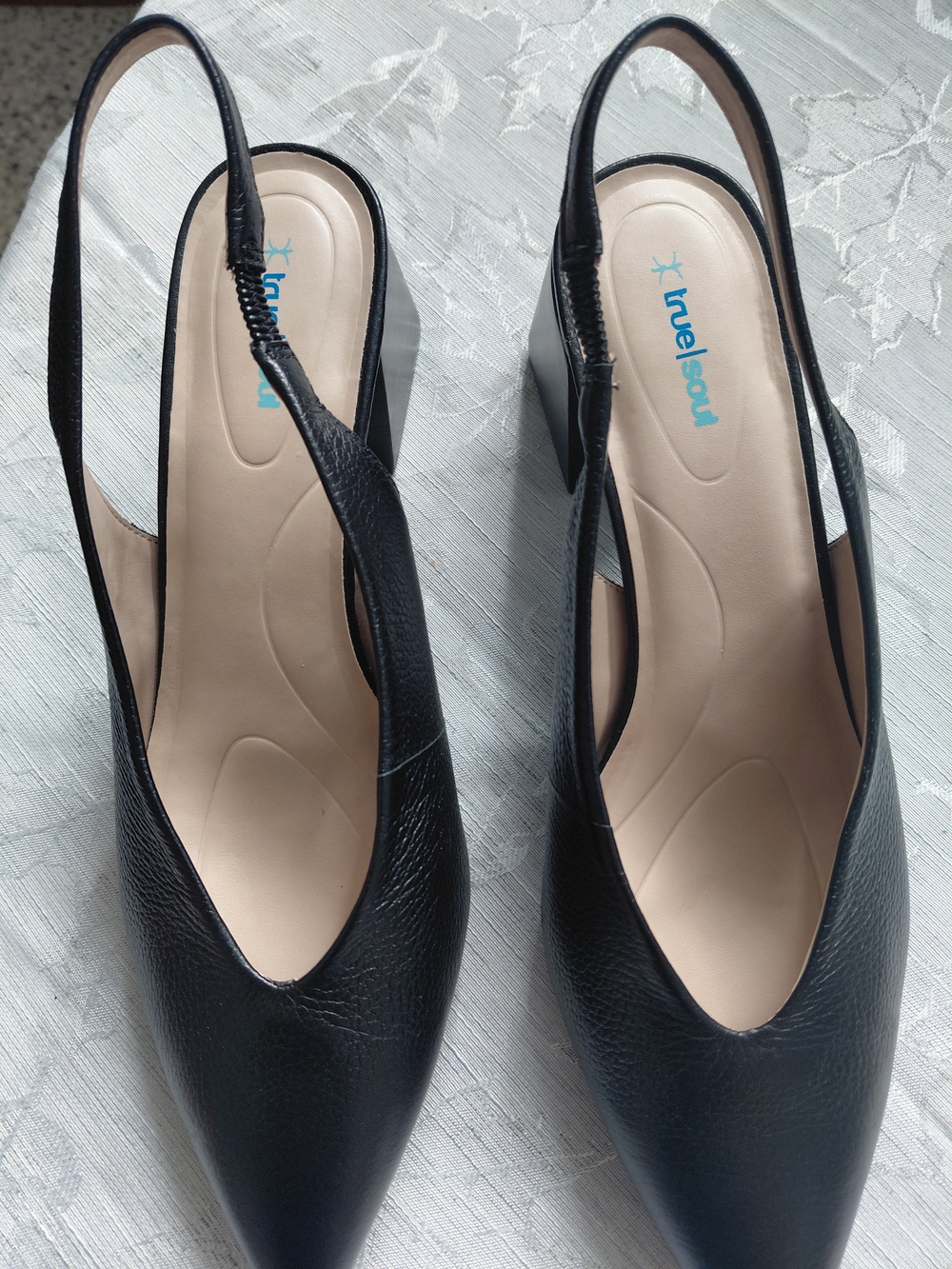 Black Slingback Pointed-Toe Heels